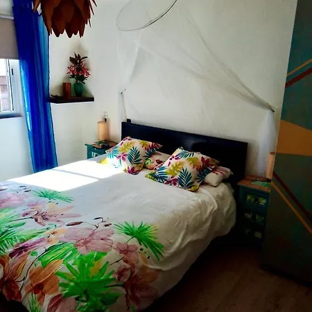 Casa Flores, - Spanish Townhouse With A Hot Tub On The Private Roof Terrace *