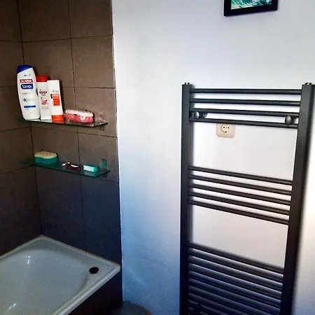 Casa Flores, - Spanish Townhouse With A Hot Tub On The Private Roof Terrace Сasa de vacaciones Coín